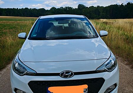 Hyundai i20 i201.2GO *TÜV 01/27, Service neu, Sitzhz., Klima