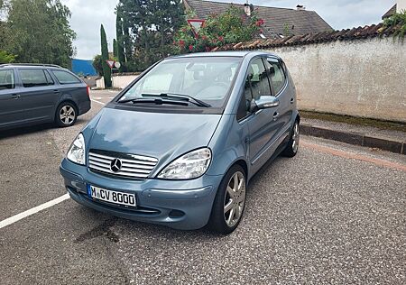 Mercedes-Benz A 190 AVANTGARDE Lang Avantgarde