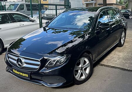 Mercedes-Benz E 220 d T *AHK/Allwetterreifen/Navi Comand/LED*
