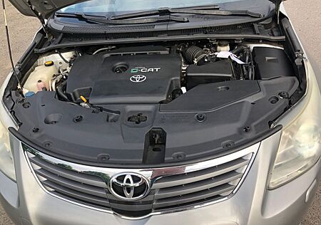 Toyota Avensis Executive 2.2 D-4D Automatik Executive