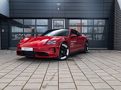 Porsche Taycan 4