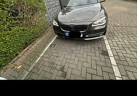 BMW 750Li xDrive -