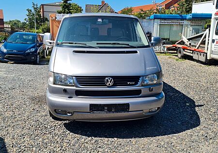 VW T4 Caravelle Volkswagen 2,5-l-Diesel TDI 75kW