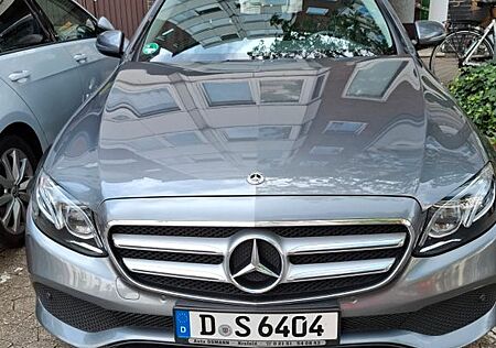 Mercedes-Benz 200 t d Carl Benz