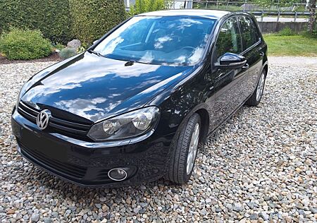 VW Golf Volkswagen 1.2 TSI 63 kW MATCH AHK PCD SHZ