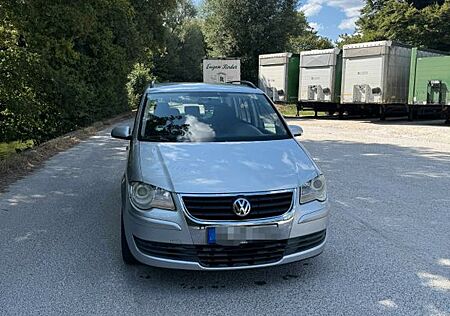 VW Touran Volkswagen 2.0 TDI 103kW DPF -