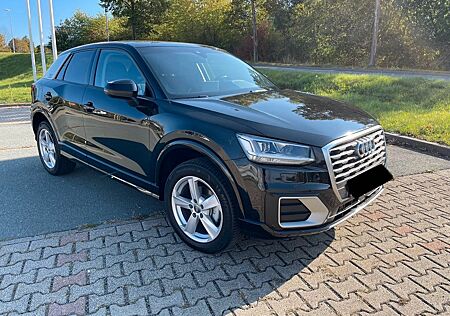 Audi Q2 35 TFSI S-Tronic Sport LED.NAVI.DAB.AHK.Keyle