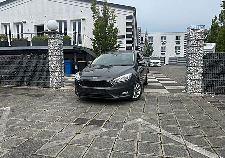 Ford Focus 1,0 EcoBoost 92kW Business Turnier.Voll Au