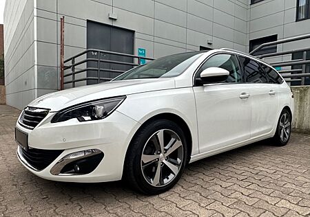 Peugeot 308 SW ALLURE 1.6 BLUEHDi AHK/NAVI/PANO/RFK/PDC