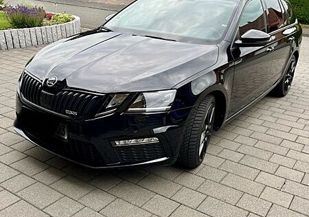 Skoda Octavia 2.0 TSI DSG RS Combi RS