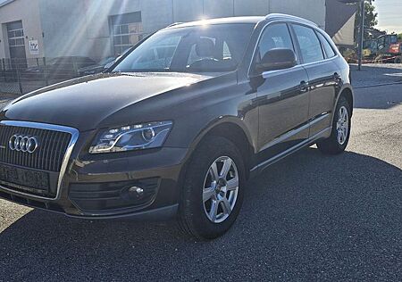 Audi Q5 2.0 TDI quattro AHK/Xenon/Sportsitze