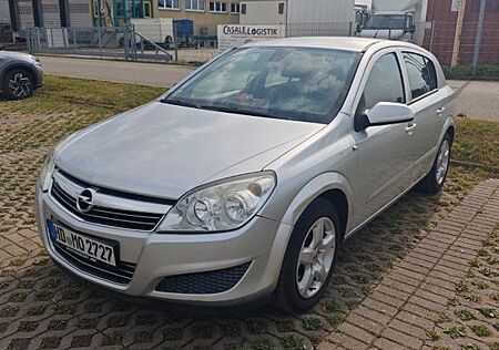 Opel Astra - Tüv Juni 2027