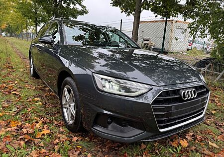 Audi A4 Avant 30 TDI basis