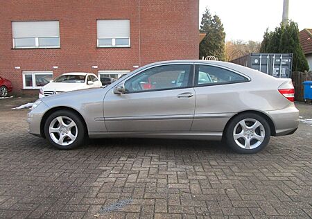 Mercedes-Benz CLC 200 Kompressor+Automatik+Xenon+Tempomat
