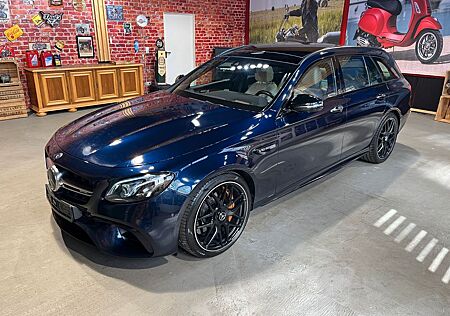 Mercedes-Benz E 63 AMG E 63 S V8 AMG 4Matic, LED, Pano, 360°, Keramik