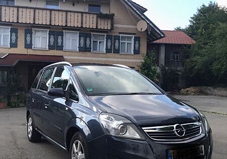 Opel Zafira 1.8 Family