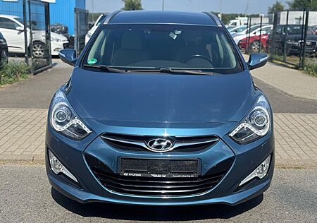 Hyundai i40 cw Premium Automatik/ 1.Hand/ 114 TKM/ Xenon