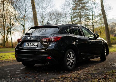 Mazda 3 2.0 SKYACTIV-G 120 Center-Line Center-Line
