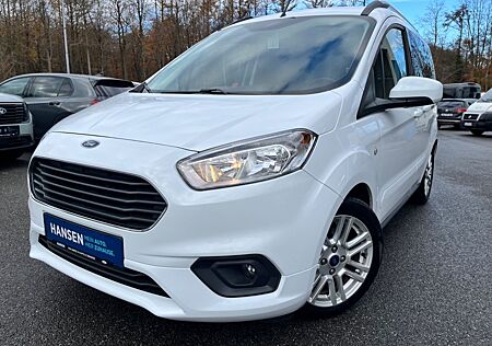 Ford Tourneo Courier Titanium, AHK