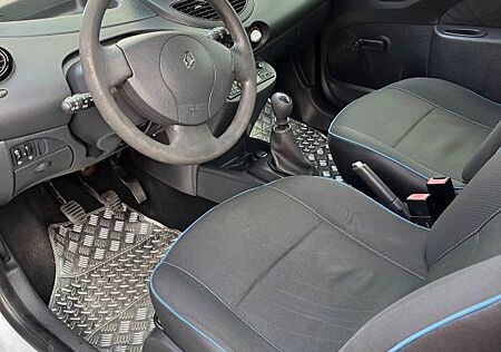 Renault Twingo Dynamique 1.2 LEV 16V 75 Eco-Drive Dy...