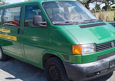 VW T4 Kombi Volkswagen 9 Sitz Platz 2,5 TDI 102 PS