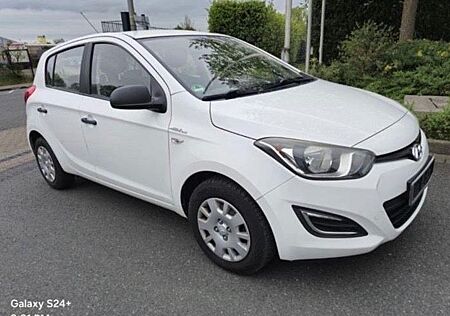 Hyundai i20 1.1 CRDi Classic blue Classic