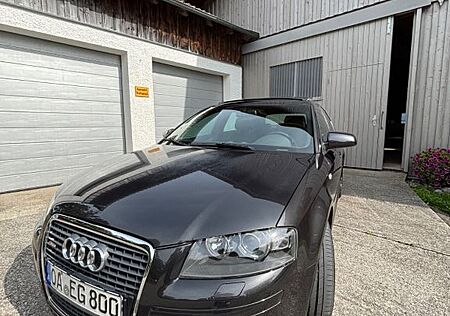 Audi A3 2.0 TDI (DPF) DSG S line Sport. Sportb. S...