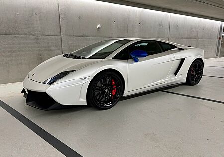 Lamborghini Gallardo LP570-4 Superleggera bianco matt