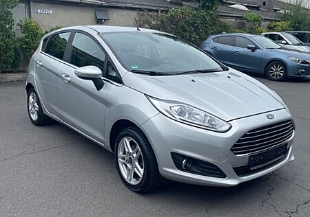 Ford Fiesta 1,0 59kW Titanium/Winterräder/TüV06/26