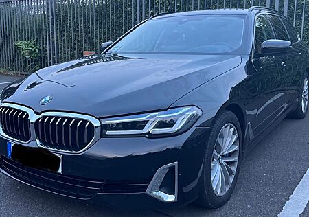 BMW 530d LuxuryLine,Laser ,CarPlay, Leder, M Bremse