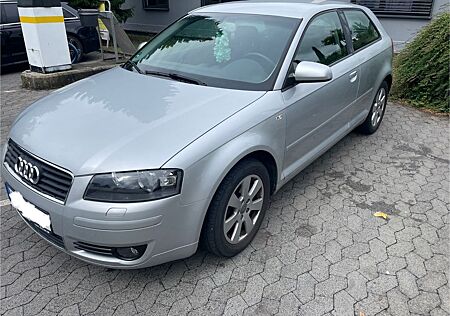Audi A3 2.0 FSI Attraction Attraction