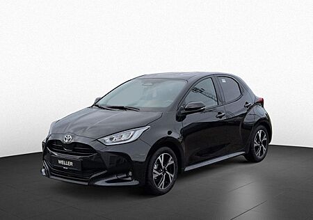 Toyota Yaris gebraucht kaufen Toyota Yaris Hybrid 116 1.5 VVTi Teamplayer LED,Kam,ACC