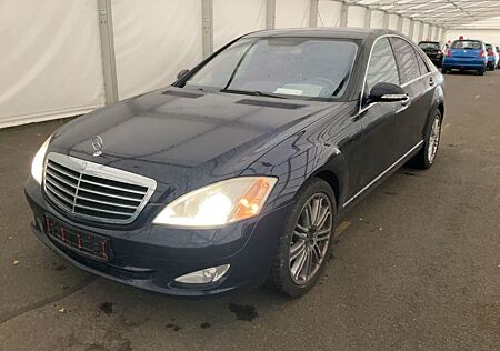 Mercedes-Benz S 500 +BI-XENON+STANDHZ+LEDER+SCHECKHEFT+SITZHZ+