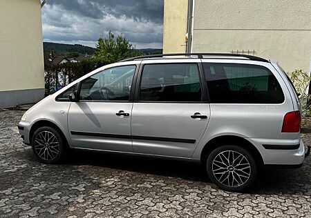VW Sharan Volkswagen 7m 1.9TDI Family 7-Sitzer