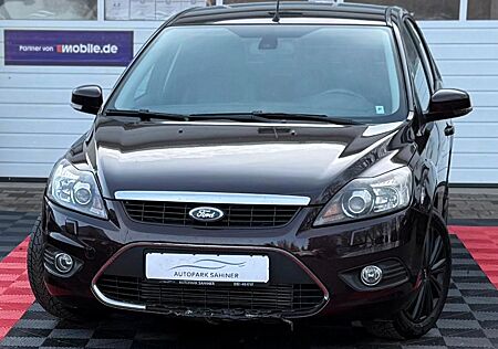 Ford Focus Lim. Titanium*AUTOMATIK*SHZ*TEMPOMAT