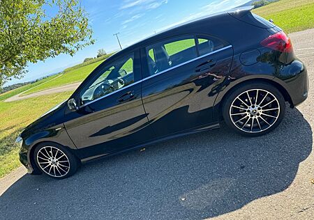 Mercedes-Benz A 200 AMG Line/ Peak Edition