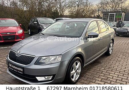 Skoda Octavia Lim. Elegance/1. Hand/Scheckheft