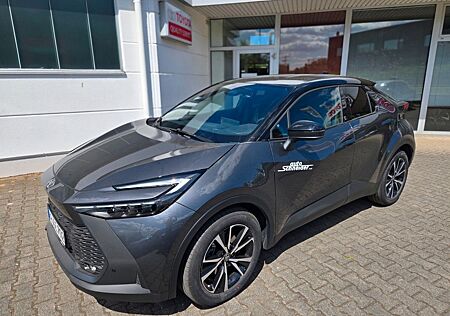 Toyota C-HR 2,0-l-Plug-in Hybrid 2x4 Team Deutschland