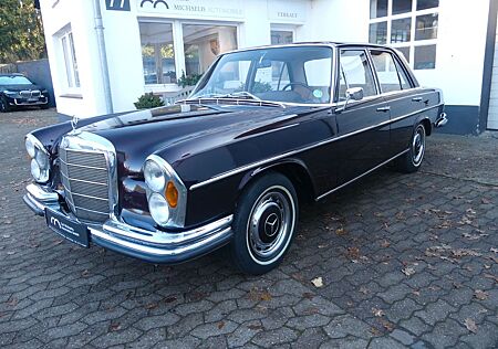 Mercedes-Benz 280 SE