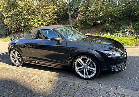 Audi TT Roadster 2.0 TFSI/S-Line - Liebhaberfahrzeug