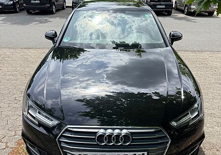 Audi A4 2.0 TFSI S tronic quattro sport sport