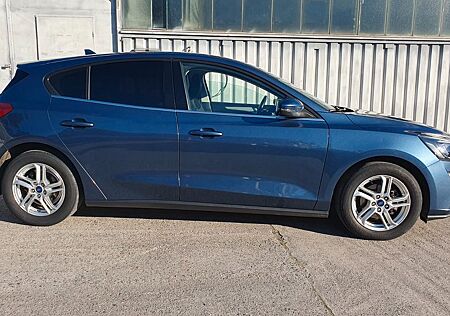 Ford Focus Lim. Cool & Connect,Navi,Kamera