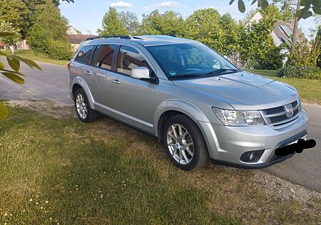Fiat Freemont 170 PS SUV - BJ 2012 - TÜV neu -