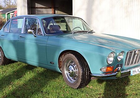 Jaguar XJ6