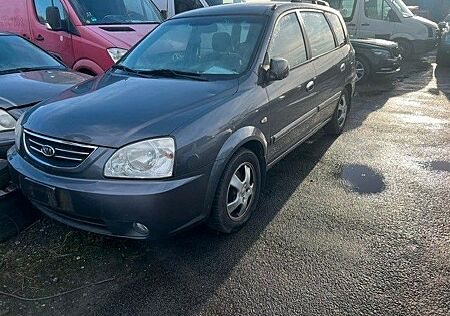 Kia Carens 2.0 16V EX Van