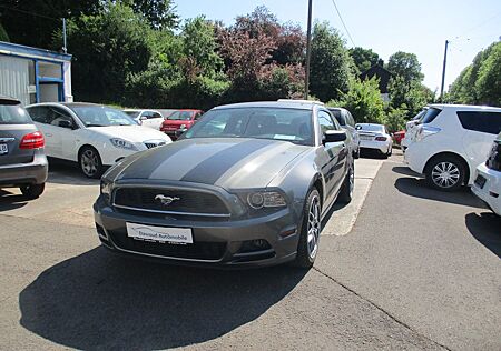 Ford Mustang V6