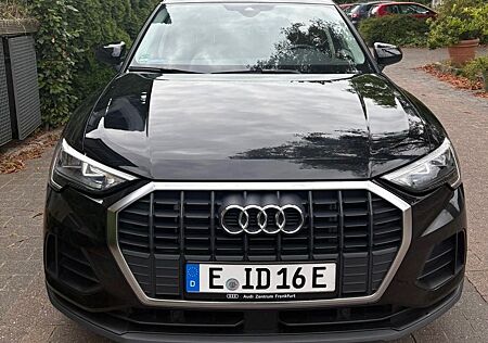 Audi Q3 45 TFSI e S tronic LED Navi AHK ACC Kamera