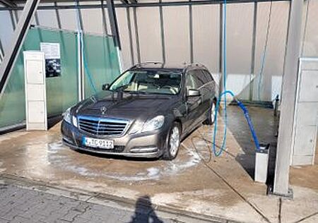 Mercedes-Benz E 200 CGI T BlueEFFICIENCY ELEGANCE ELEGANCE