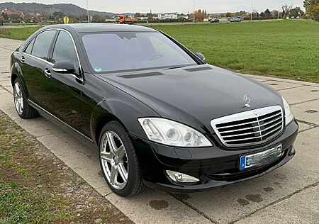 Mercedes-Benz S 500 4matic L 8-Zyl. 390 PS aus BJ 2008 LPG