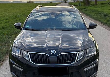 Skoda Octavia 2.0 TDI DSG 4x4 RS Combi AHK / ACC / SHZ